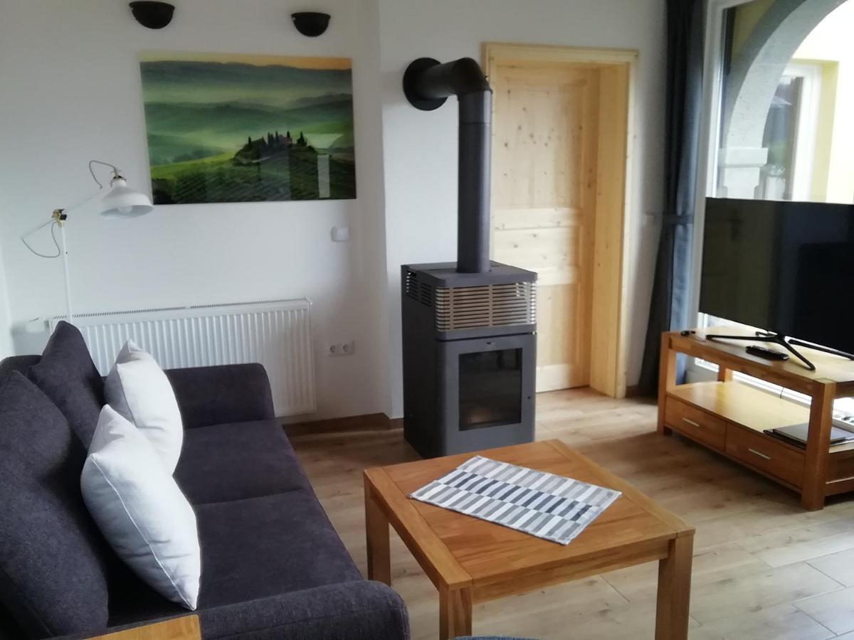 Haus Toskana, Kleines Ferienhaus Im Toskanagarten Bad Sulza Bagian luar foto