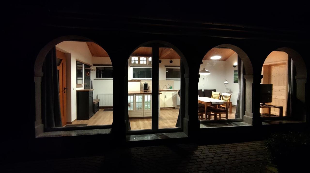 Haus Toskana, Kleines Ferienhaus Im Toskanagarten Bad Sulza Bagian luar foto